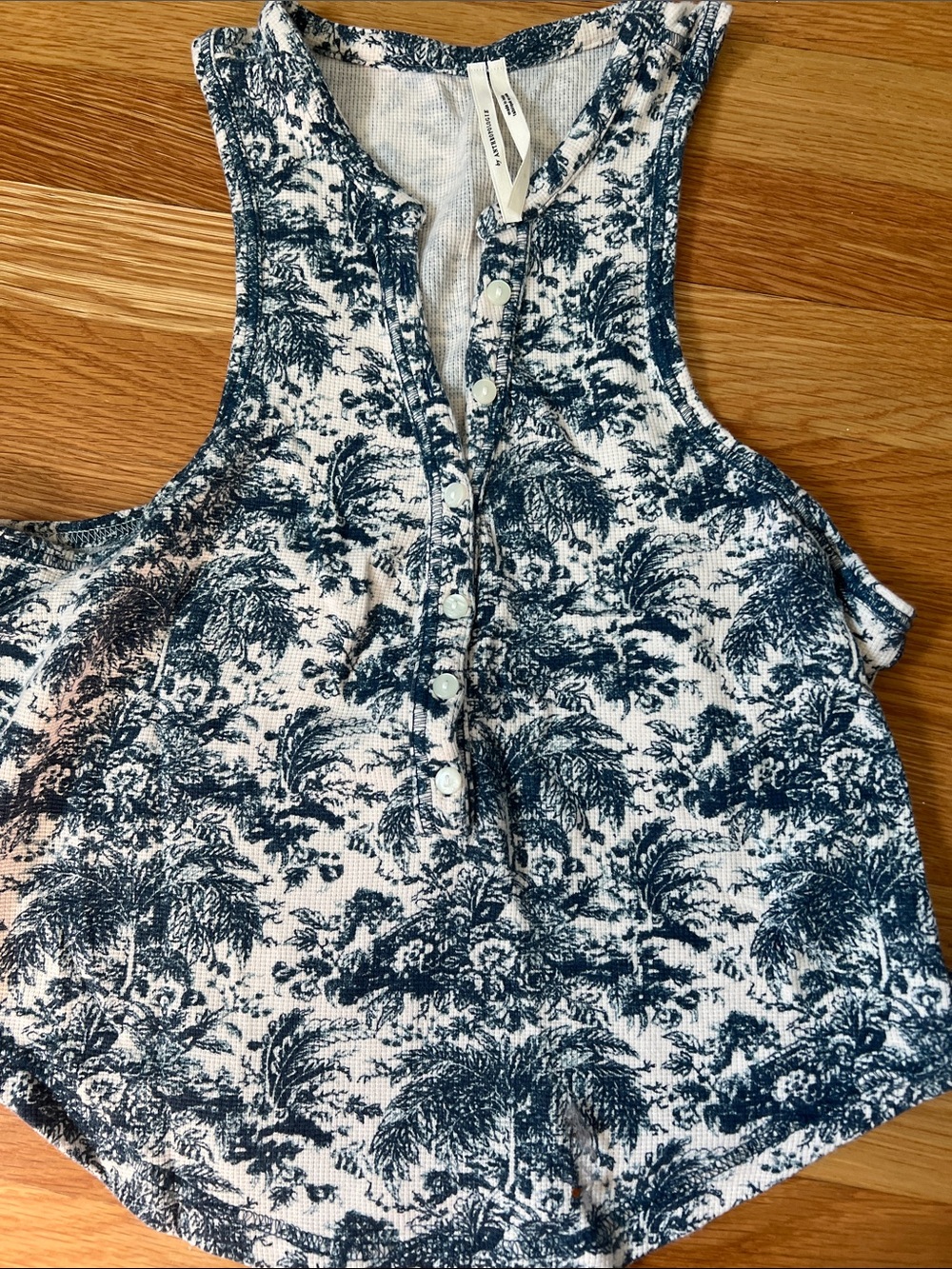 Anthropologie Navy and White Toile Henley Tank